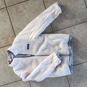 Girls size 5 Patagonia jacket